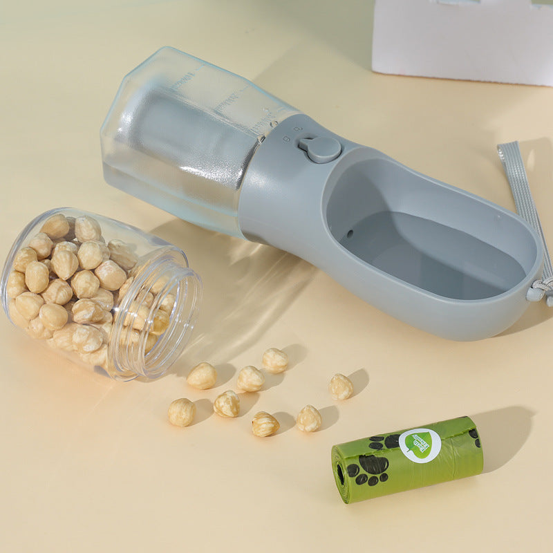 Gourde Multifonction 3-en-1 pour Chien – Eau, Croquettes et Sacs à Déjections – Portable et Pratique